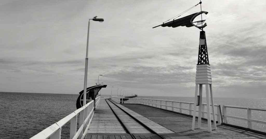 Consciousness and AI Philosophy: Exploring the Hard Problem